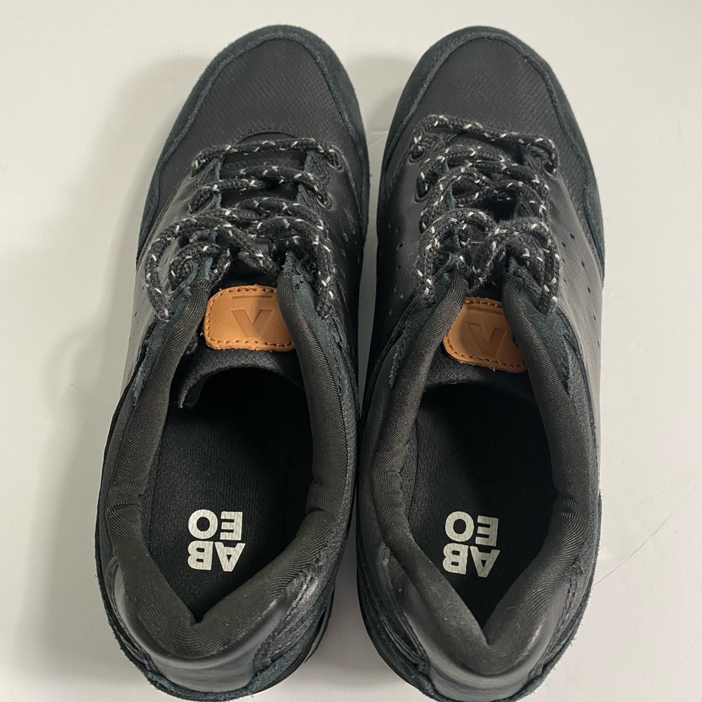 ABEO Aaliyah Retro Jogger Sneaker Black/White Leather Sz 7.5 shoes run narrow - Picture 3 of 5